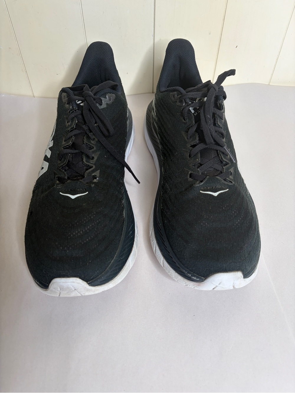 Hoka One One Mach 5 Shoes Black White Athletic Running Sneakers Mens Size 11.5 - Picture 2 of 10